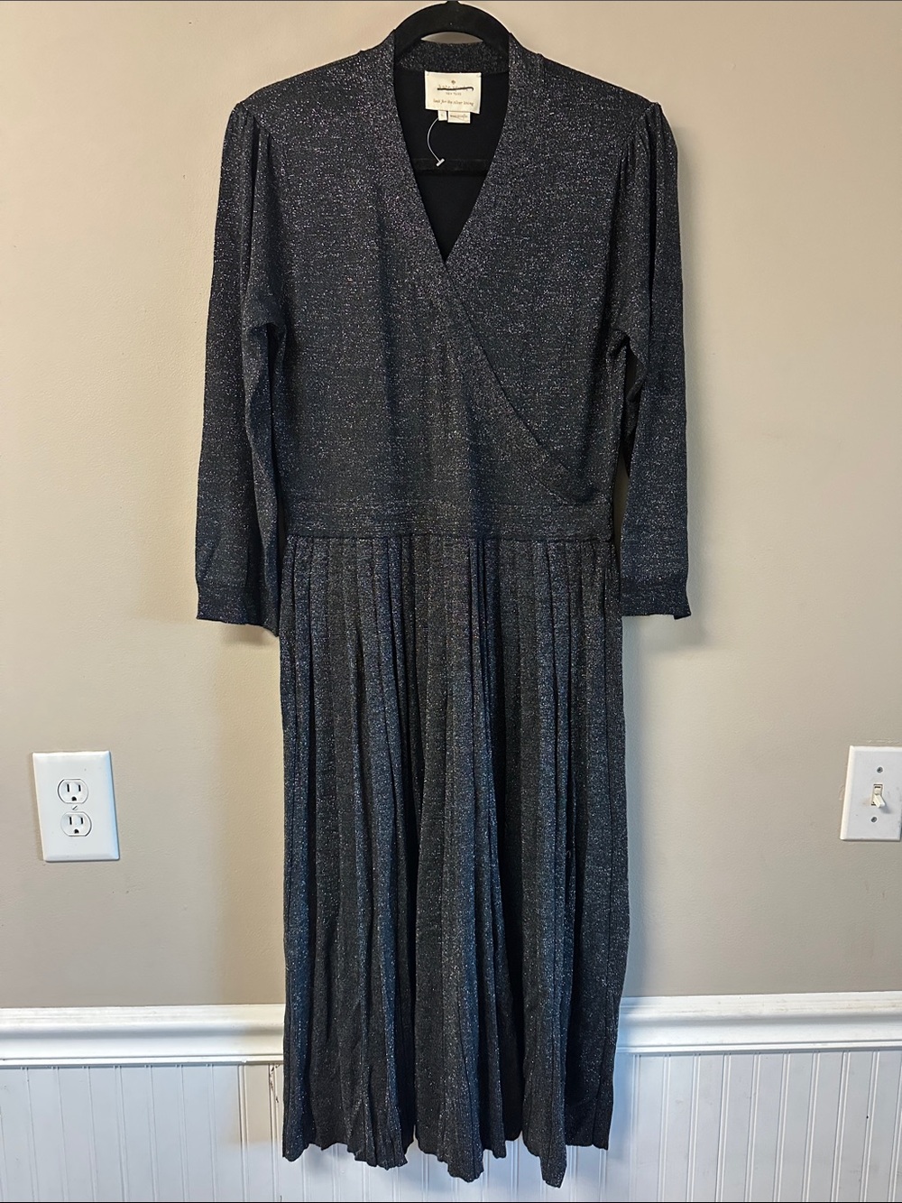 Kate Spade Metallic Wrap Sweater Dress L Silver Black Pleated Midi NWOT